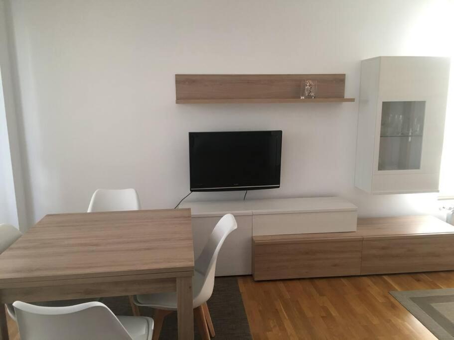 Carmarez Apartment Puerto de Vega Bagian luar foto